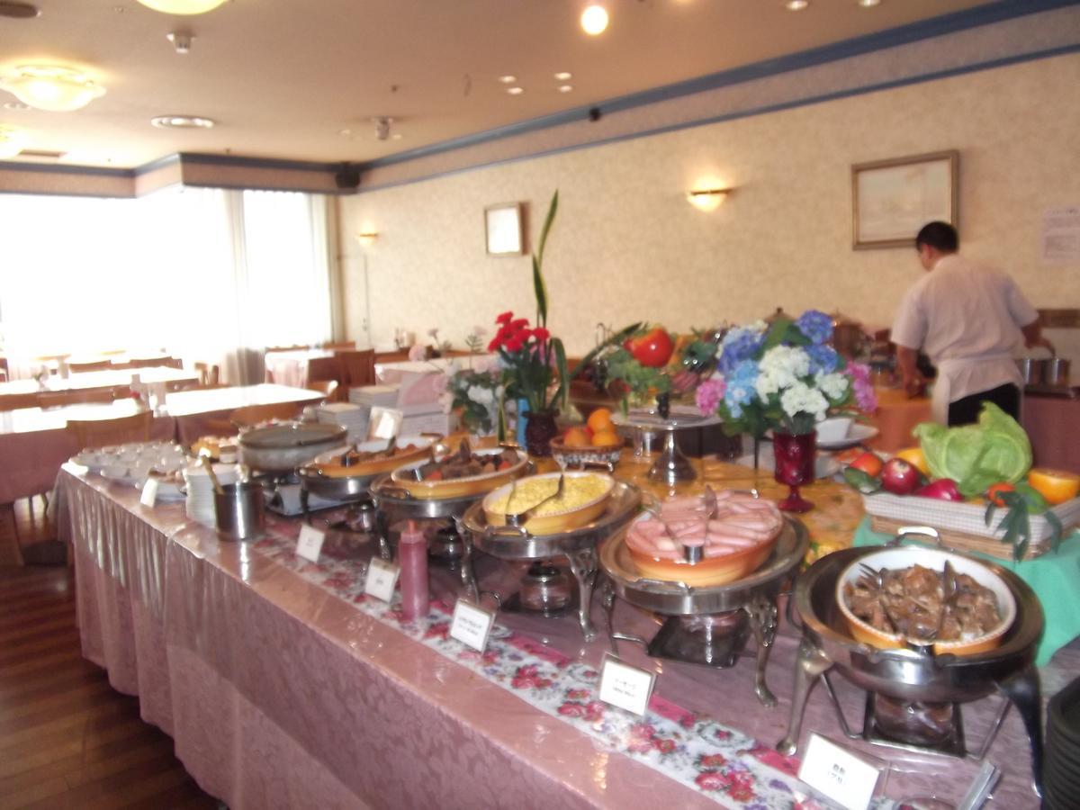 Ichikawa Grand Hotel Bagian luar foto