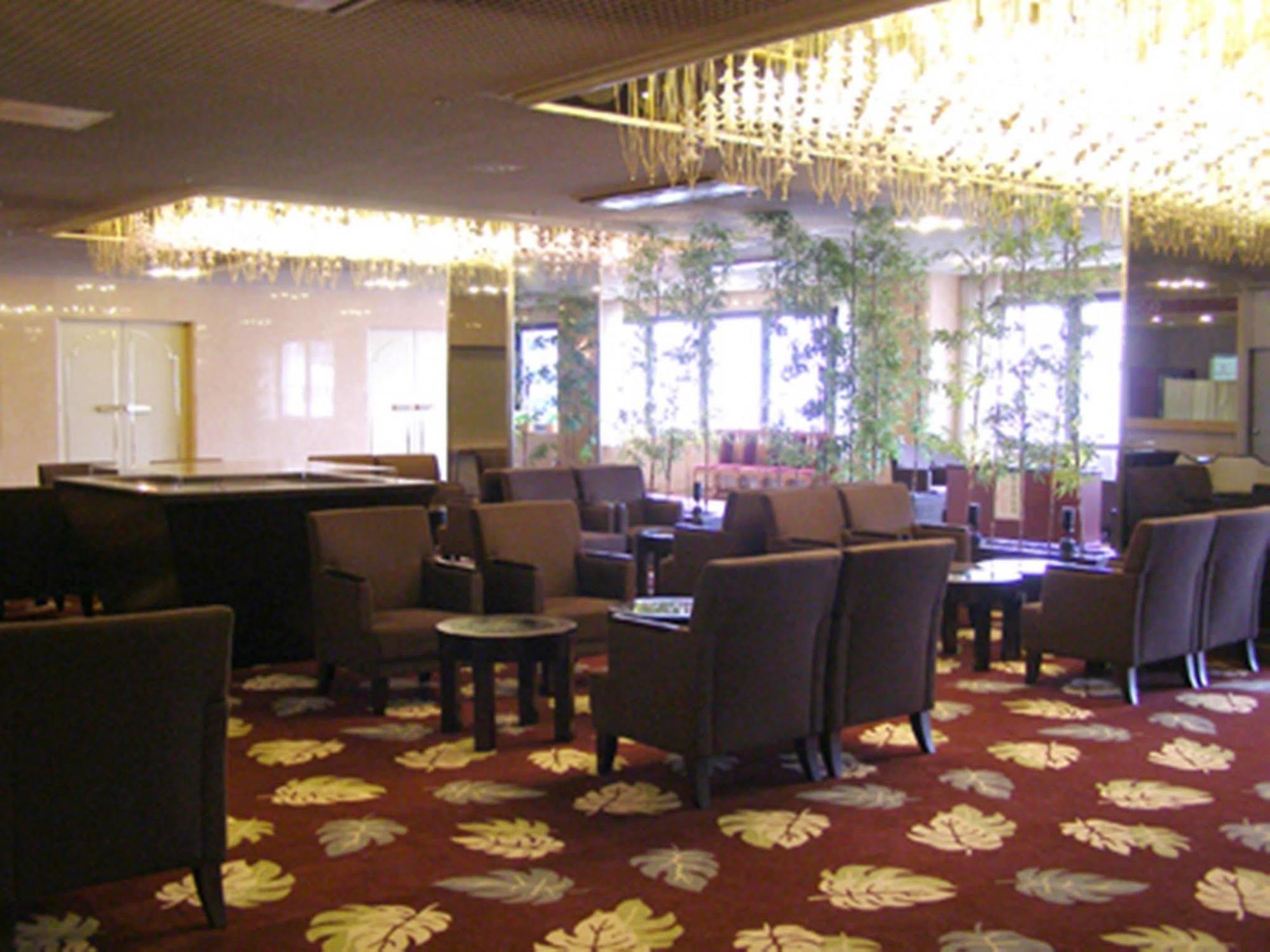 Ichikawa Grand Hotel Bagian luar foto