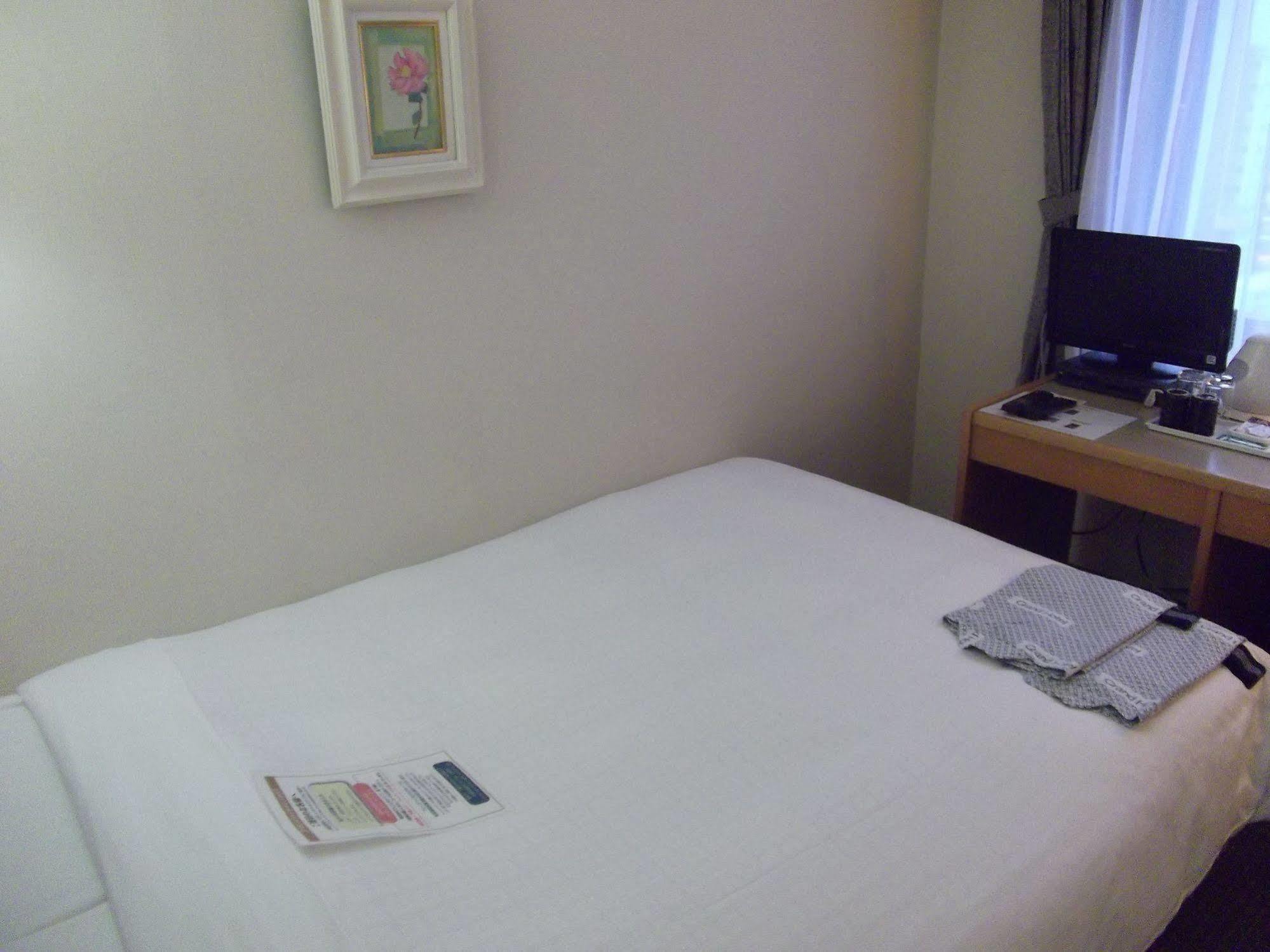 Ichikawa Grand Hotel Bagian luar foto